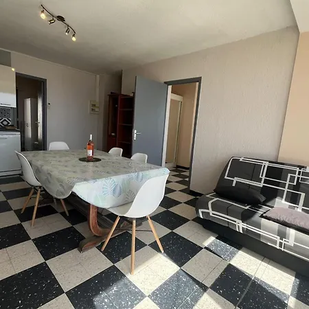 Spacious 60 M Nest With Sea View Port-la-Nouvelle
